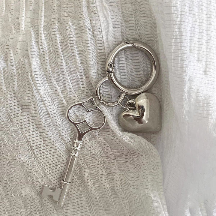 Heart-Shaped Keychain Bowlift