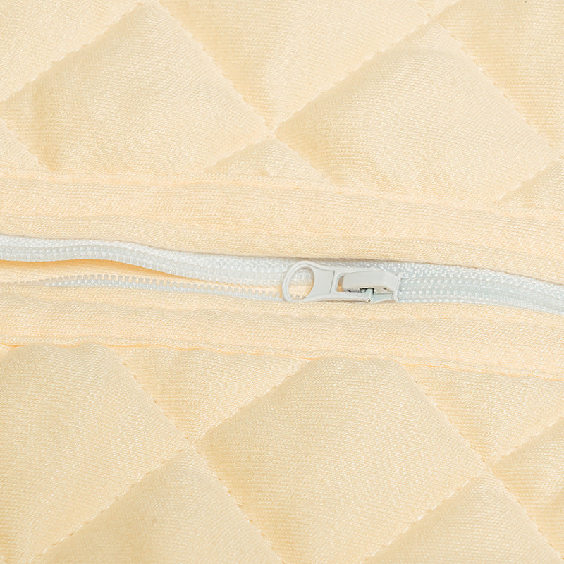 Women’s comfortable and flexible sleeping bag Bowlift