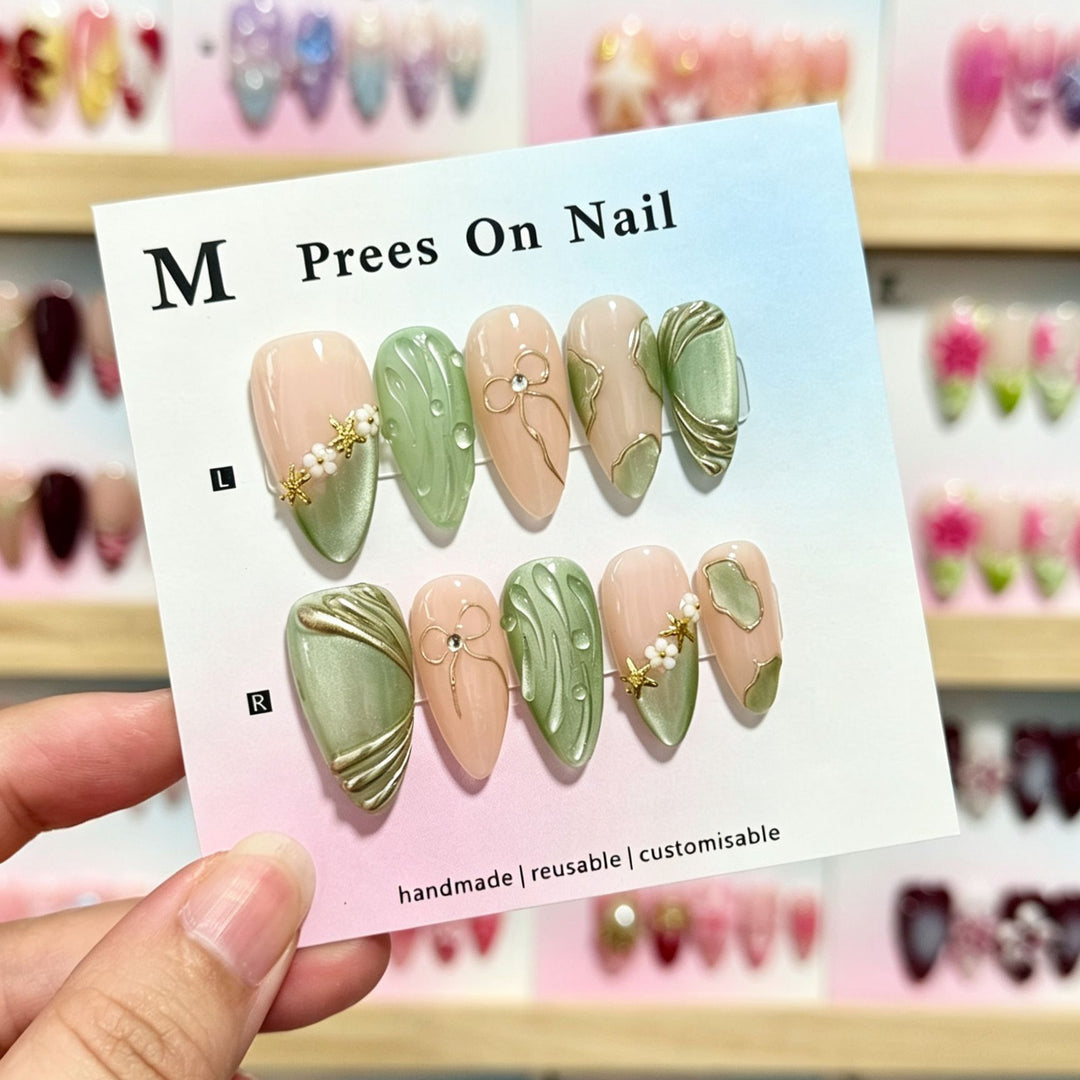 Handmade Floral Design Press-On Nails Set
