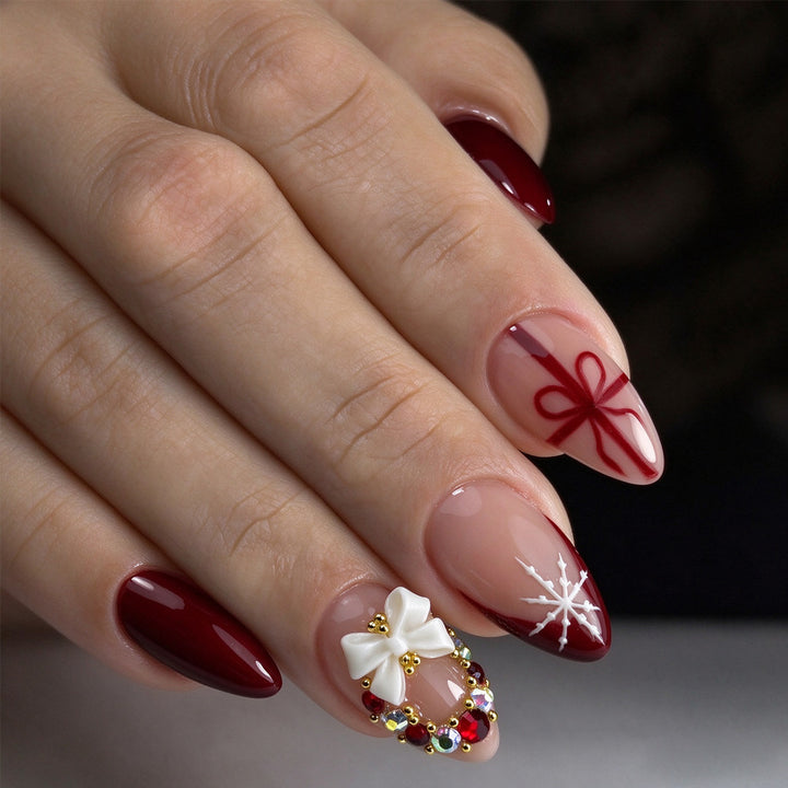 Festive Holiday Themed Press-On Nail Set Bowlift