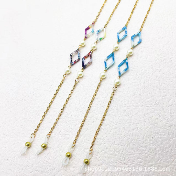Elegant Geometric Necklace Bowlift
