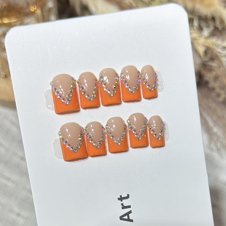 Luxurious Rhinestone-Embellished Press-On Nail Set