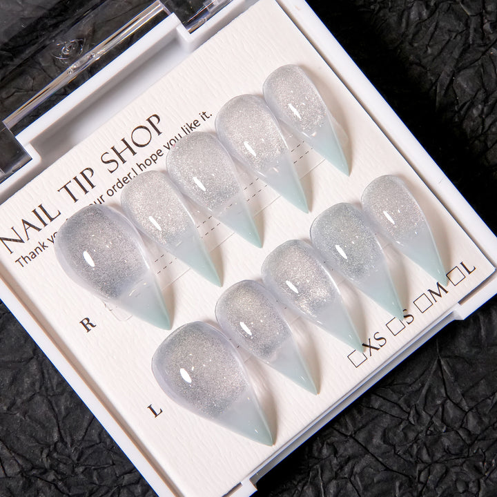 Glittering Stiletto Press-On Nail Set