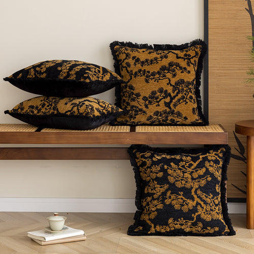 Luxurious decorative pillow with floral design