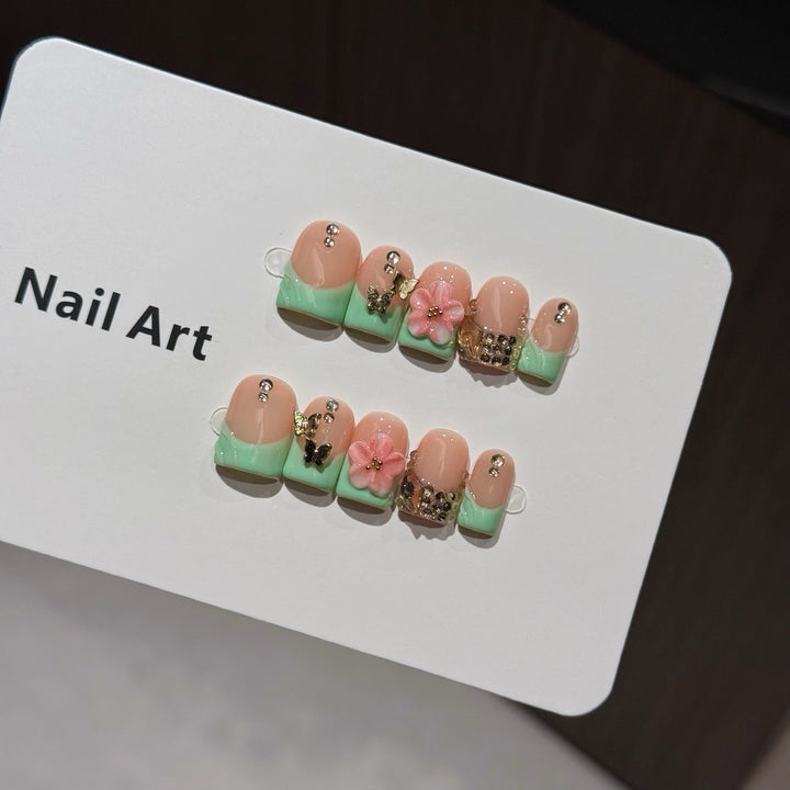 Artistic Nail Art Design Kit