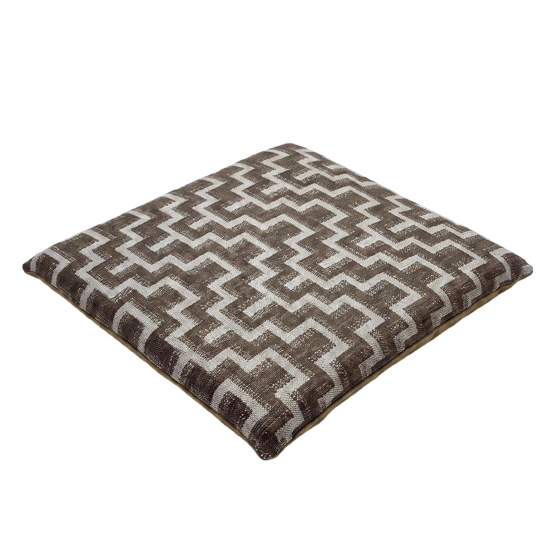 Comfortable chair cushion with geometric design