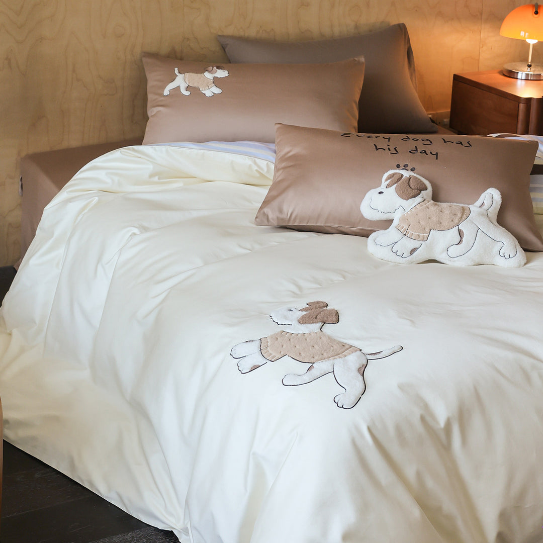 Embroidered Dog Appliqué Cotton Duvet Cover Set with Reversible Striped Panel & Pillowcases
