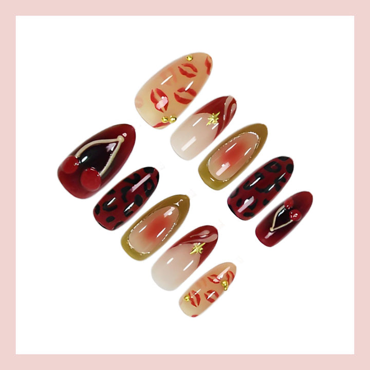 Artificial nails in an extravagant design Bowlift