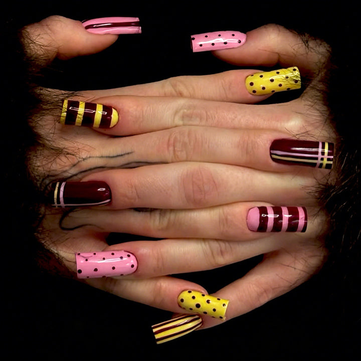 Nail art set with stylish geometric designs Bowlift