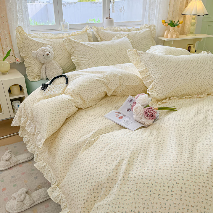Floral Patterned Bedding Set
