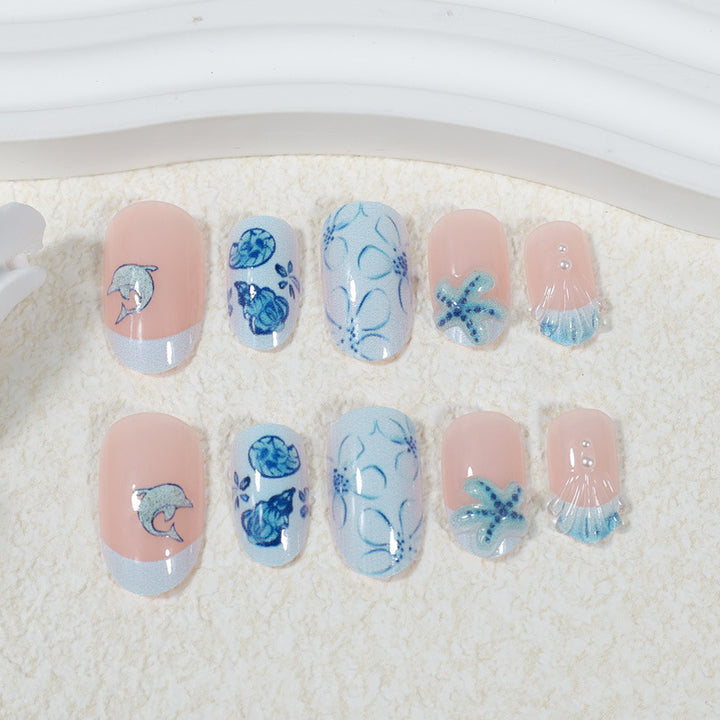 Acrylic nail set with maritime design and creative details Bowlift