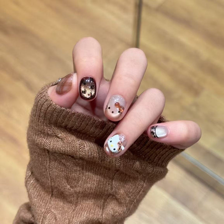 Playful animal motif artificial nails
