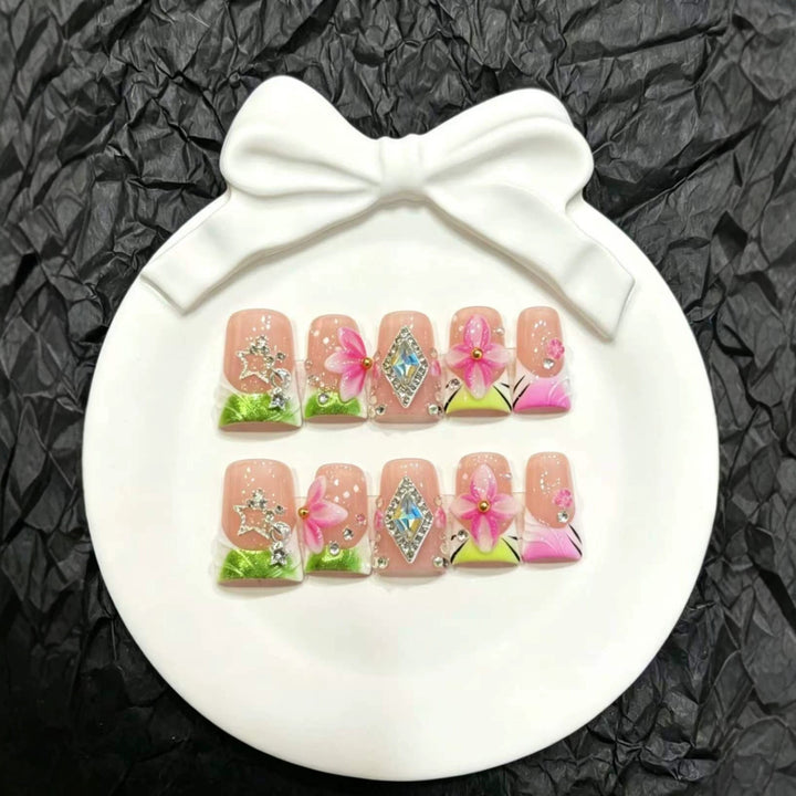 Floral Embellished Press-On Nail Art Set