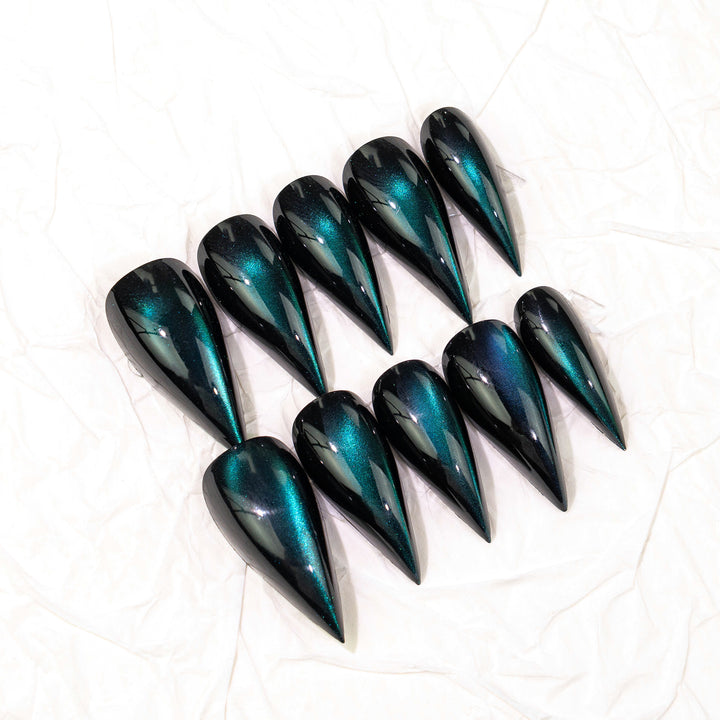 Glossy Stiletto Nail Tips