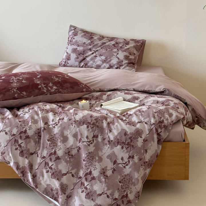 Bedding set made of linen-cotton mix with subtle leaf jacquard
