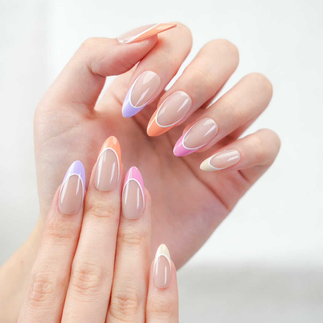 Artificial nails with modern gradient and graphic accents Bowlift