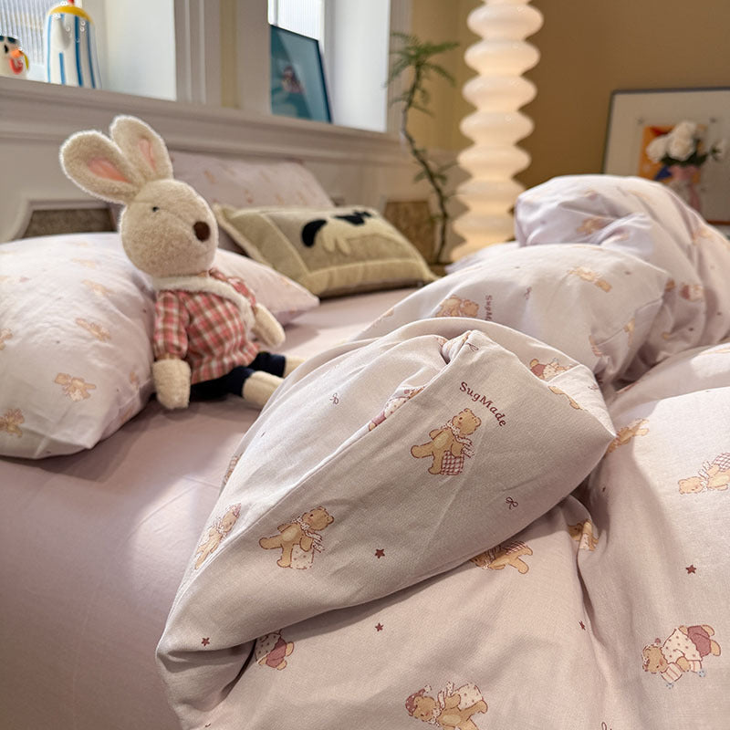 Cotton satin bedding set with fine sketch pattern