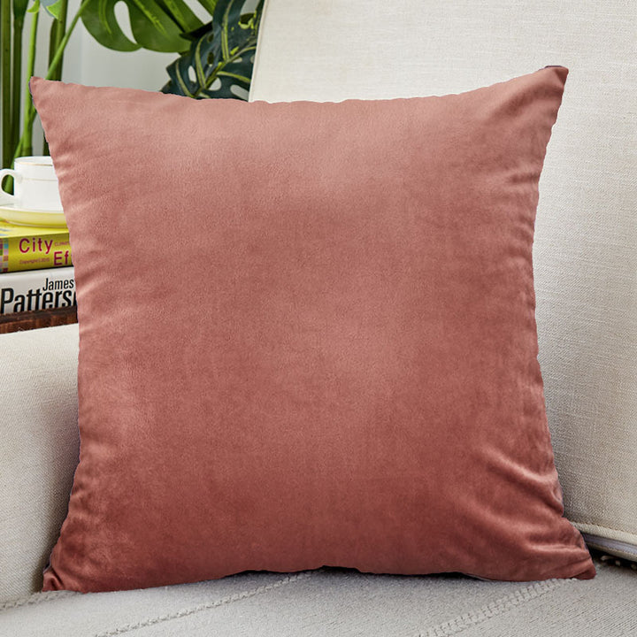 Luxurious velvet cushion cover with soft filling Bowlift