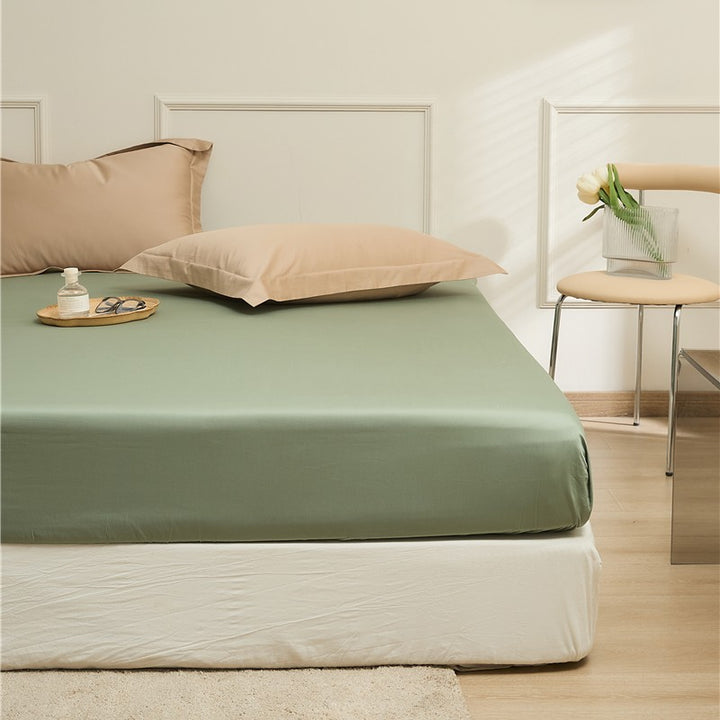 Premium fitted sheet made of elastic microfiber jersey with extra deep pocket