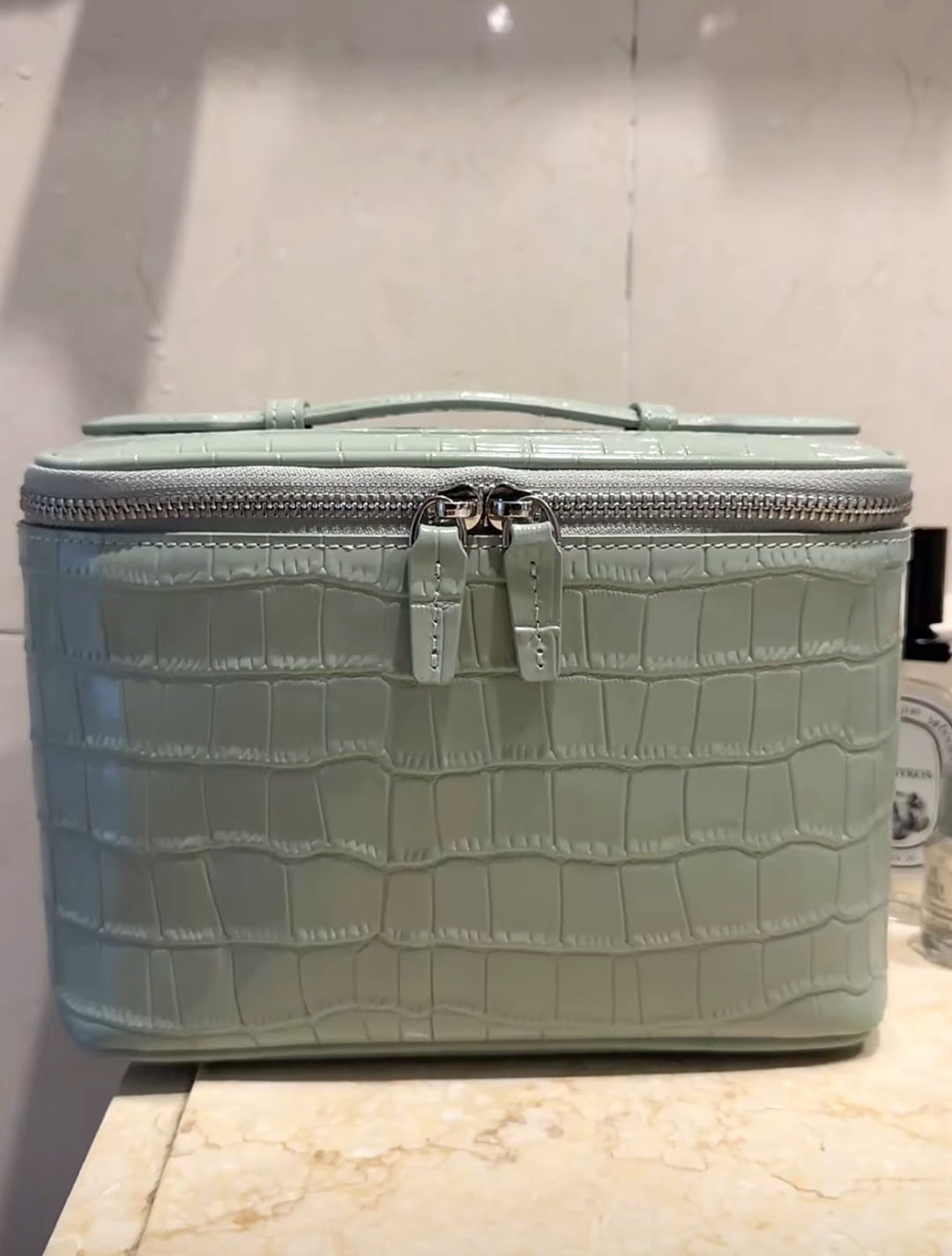 Luxurious Cosmetic Storage Bag Bowlift