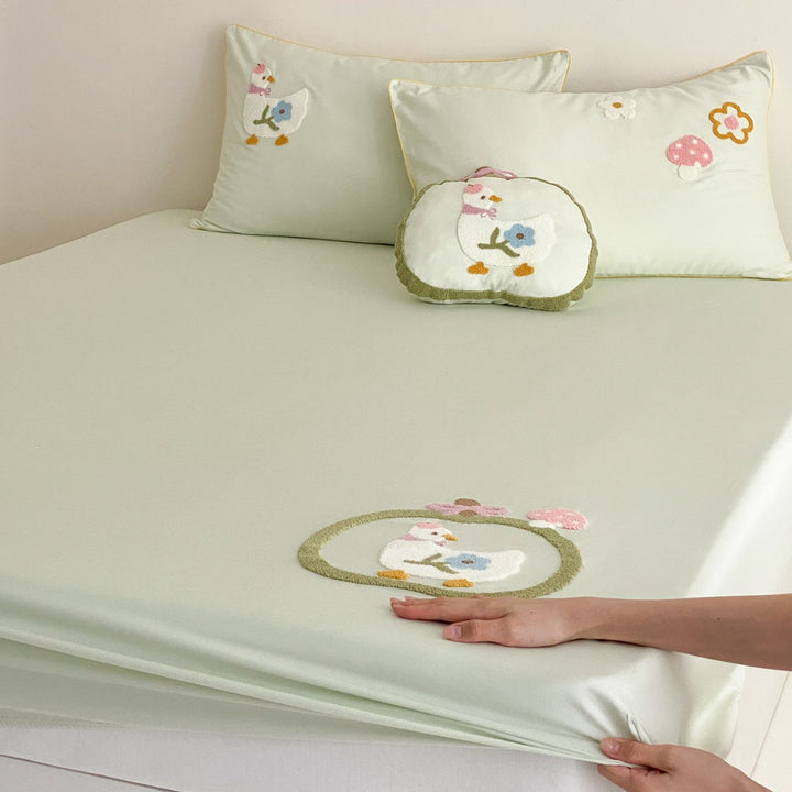 Embroidered Stretch Fitted Sheet Set with Appliqué Duck and Matching Cushions
