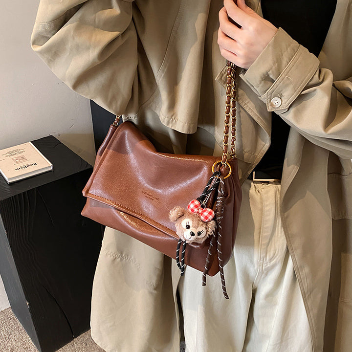 Elegant Structured Handbag Bowlift