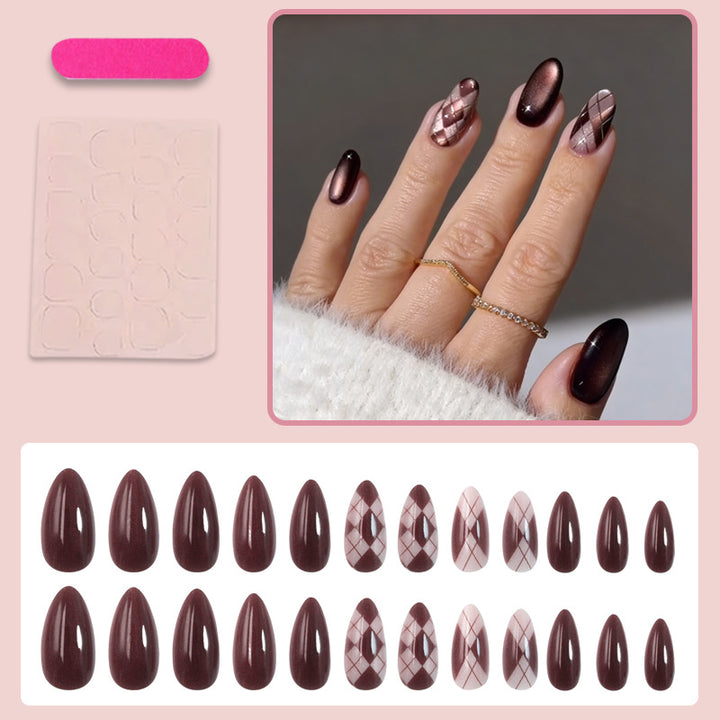 Artificial nail set with stylish geometric and elegant accents Bowlift