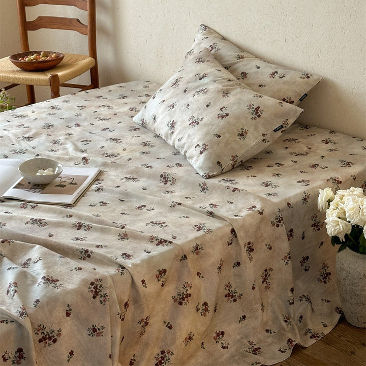 Washed Linen-Blend Floral Bedspread and Pillowcase Set