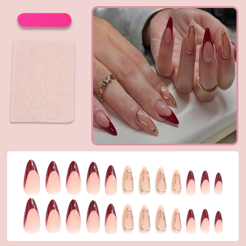 Nail set with elegant lace design Bowlift