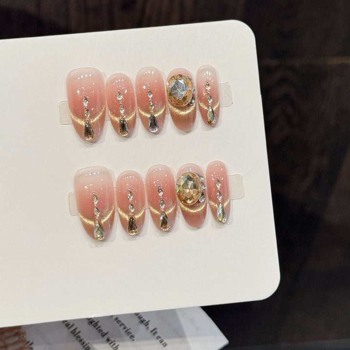Glamorous Press-On Nail Set with Decorative Rhinestones