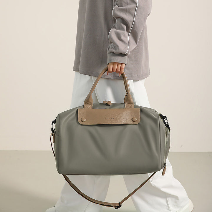 Sleek Travel Duffle Bag Bowlift