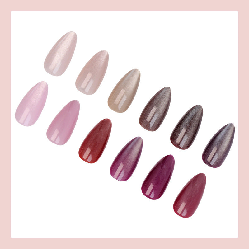 Artificial nail set with shimmering designs Bowlift