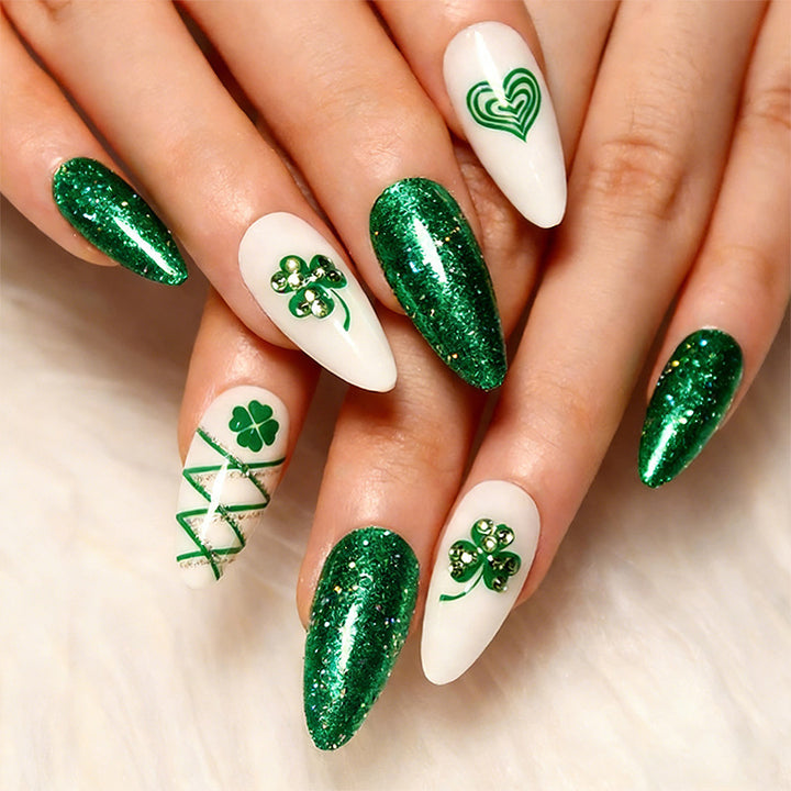 Artificial nail set with festive glitter and clover motifs Bowlift