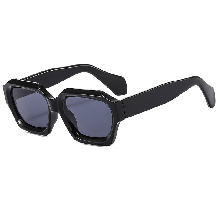 Ladies stylish sunglasses in geometric design Bowlift