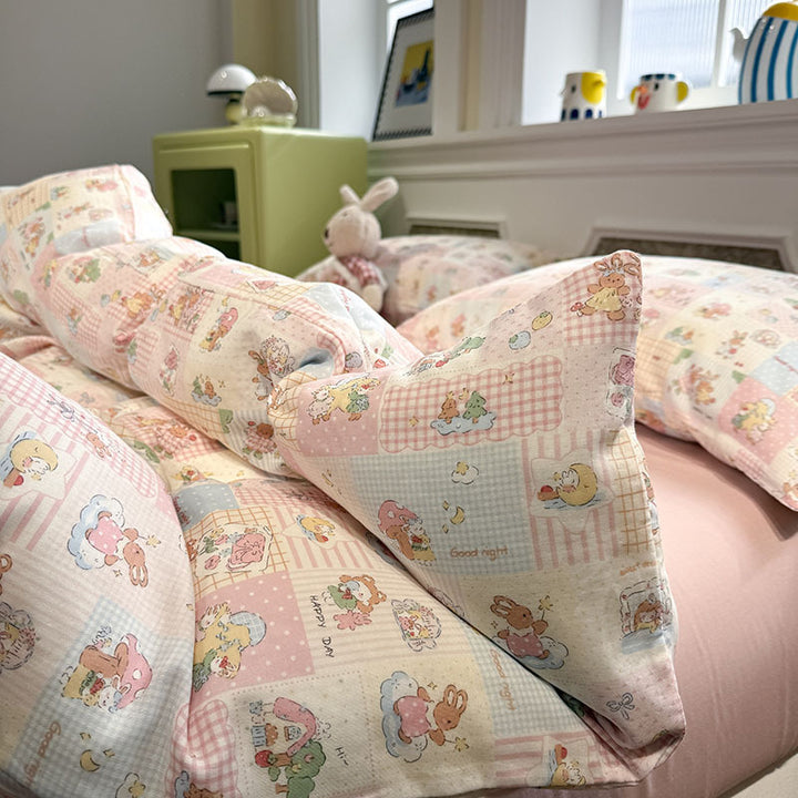 Cotton satin bedding set with fine sketch pattern
