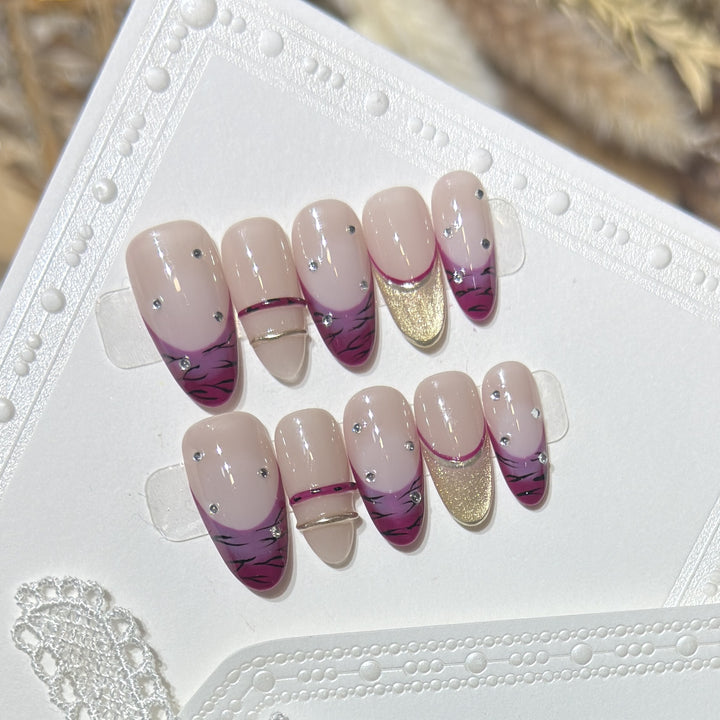 Elegant Rhinestone-Embellished Press-On Nail Set