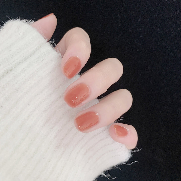 High-gloss nail polishes Bowlift