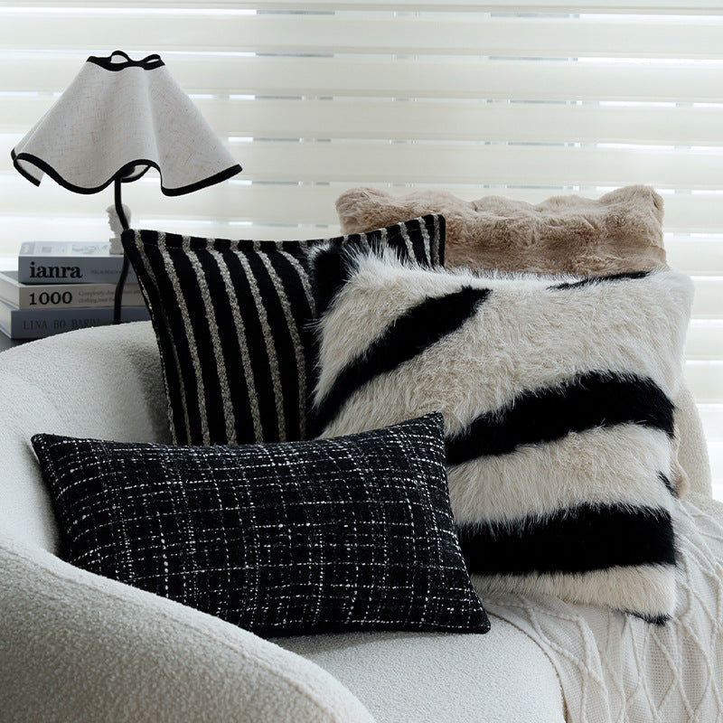 Rectangular decorative cushion with bouclé tweed structure Bowlift