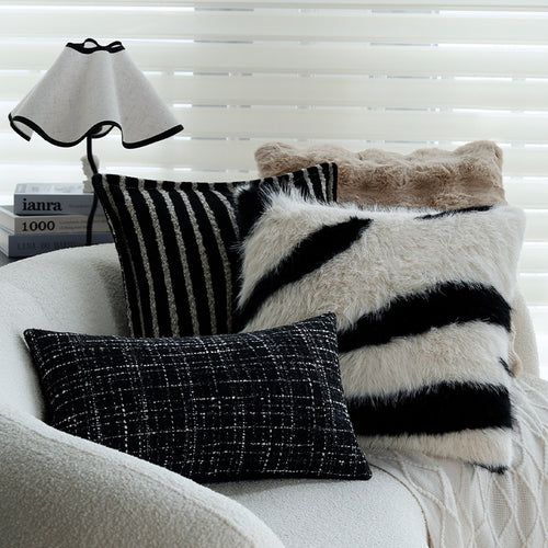 Rectangular decorative cushion with bouclé tweed structure Bowlift