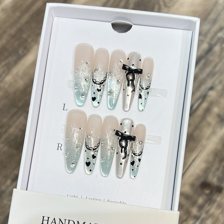 Artistic Design Press-On Nail Set