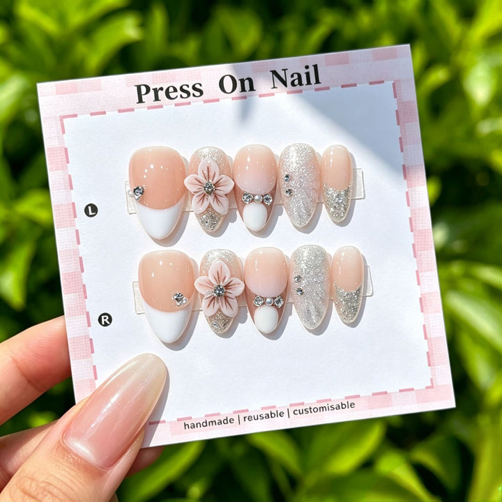 Glamorous Floral Press-On Nails Set