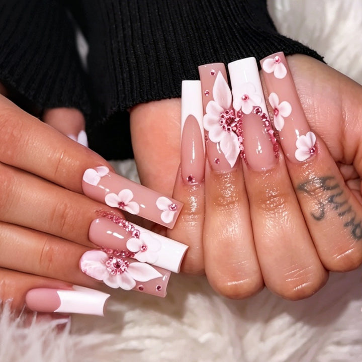 Nail Art Set with Floral Accents and Glitter Bowlift