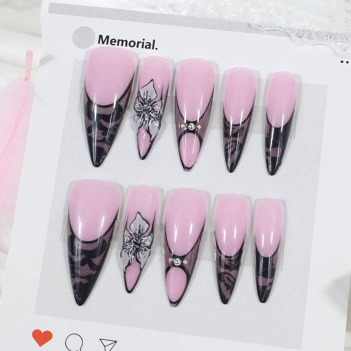 High-quality press-on nails with intricate designs Bowlift
