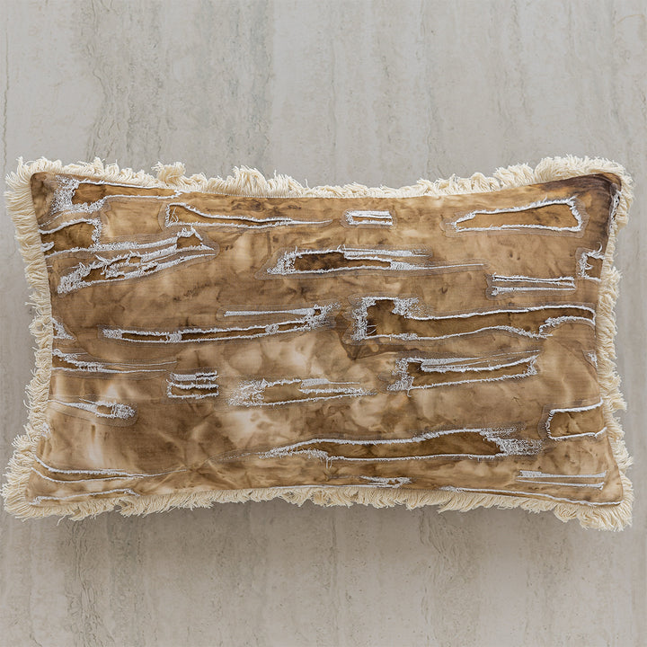 Luxurious decorative pillow with elegant pattern