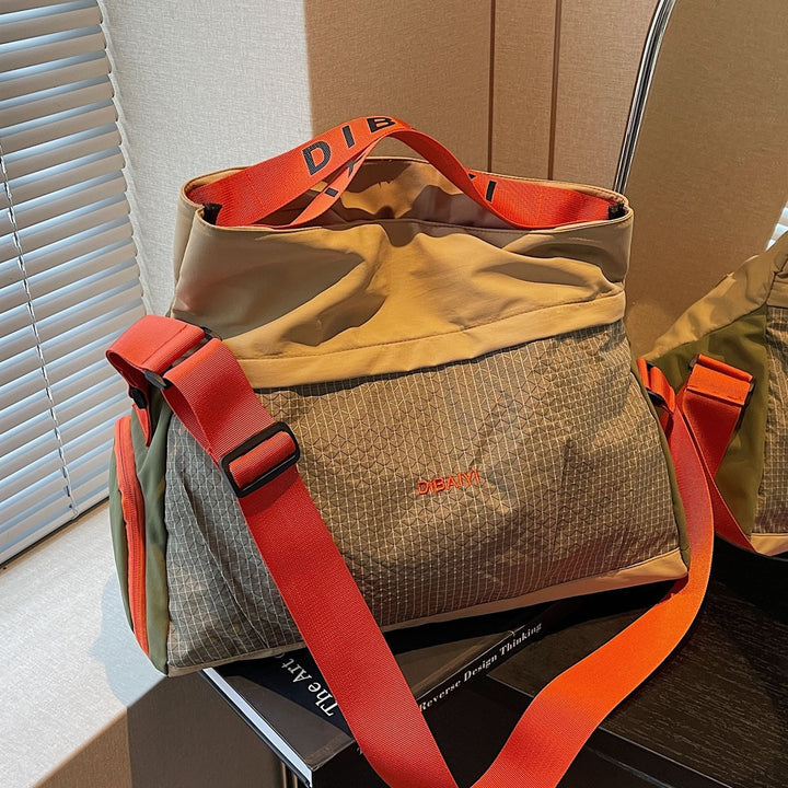 Multi-Functional Utility Duffel Bag Bowlift