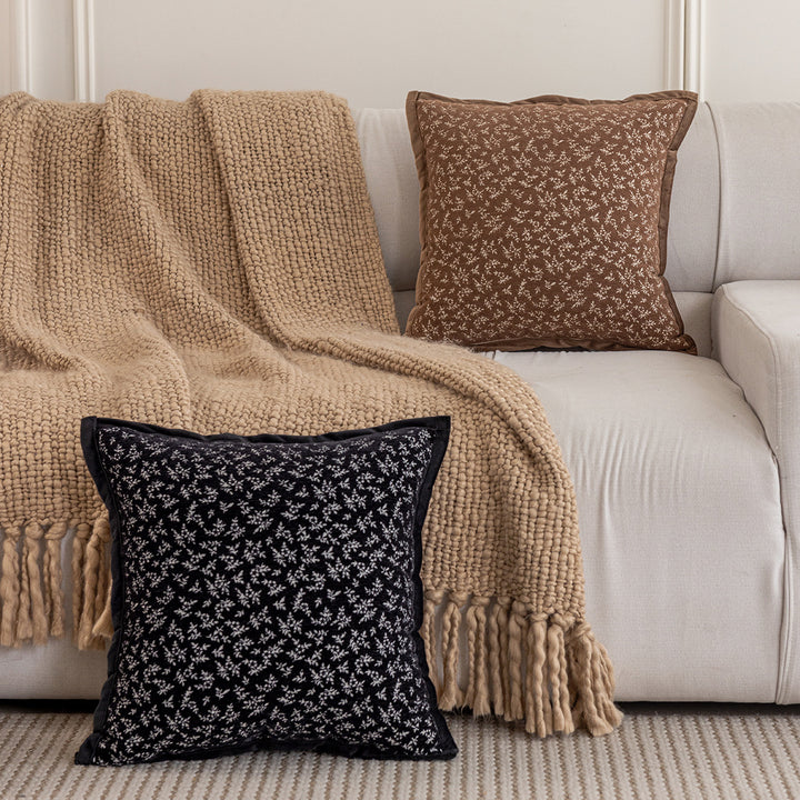 Patterned decorative cushion