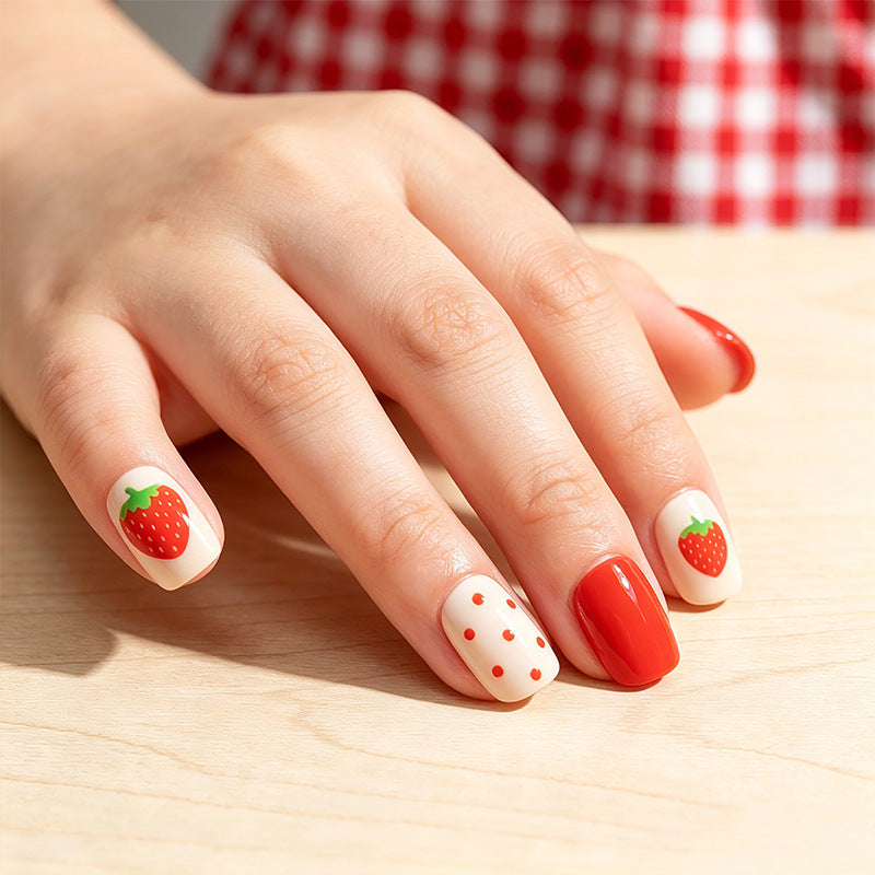 Nail art set with playful flamingo and stripe patterns Bowlift