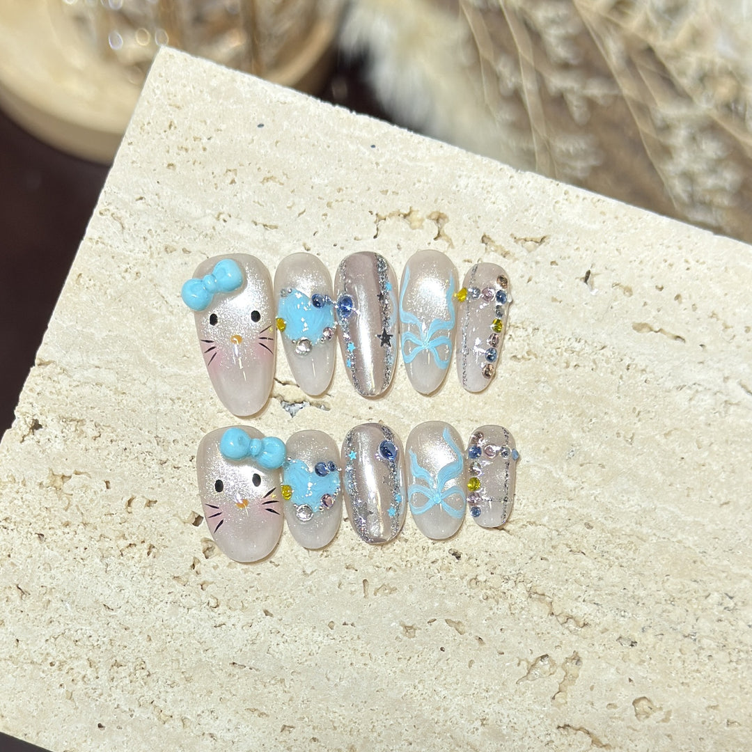 Artistic Character-Themed Press-On Nail Art Set