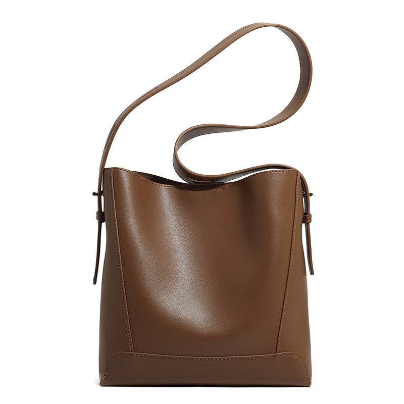 Sophisticated Leather Shoulder Bag