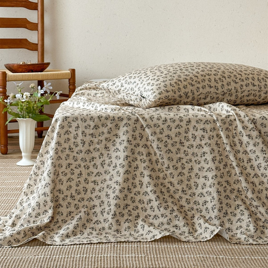 Washed Linen-Blend Floral Bedspread and Pillowcase Set